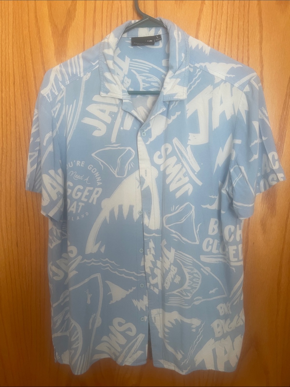 Men’s button up short sleeve shirt
